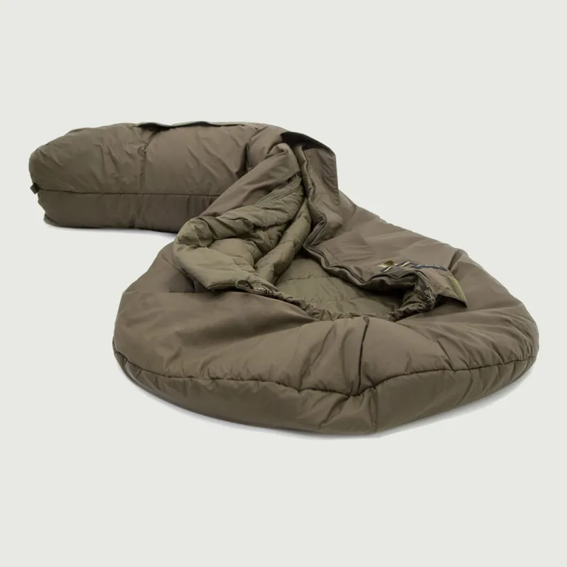 独特な店 Sleeping 185 4 Defence Carinthia Bag Green Olive in アウトドア寝具