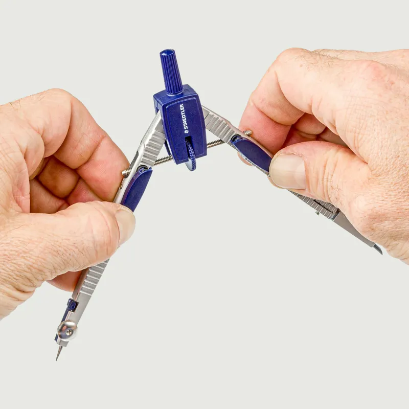 Staedtler 553 Quick Setting Compass-7