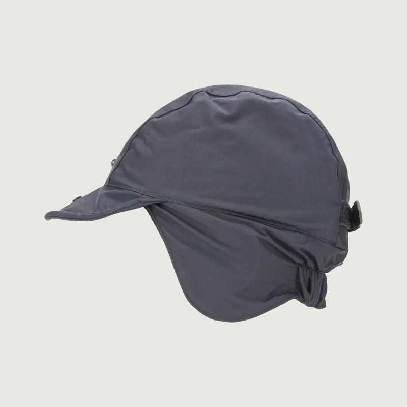 SealSkinz Kirstead Waterproof Extreme Cold Weather Hat - Black-1